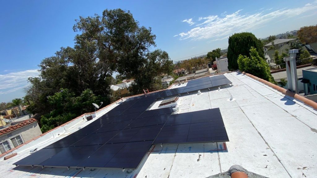 Solar instalation on flat roofs